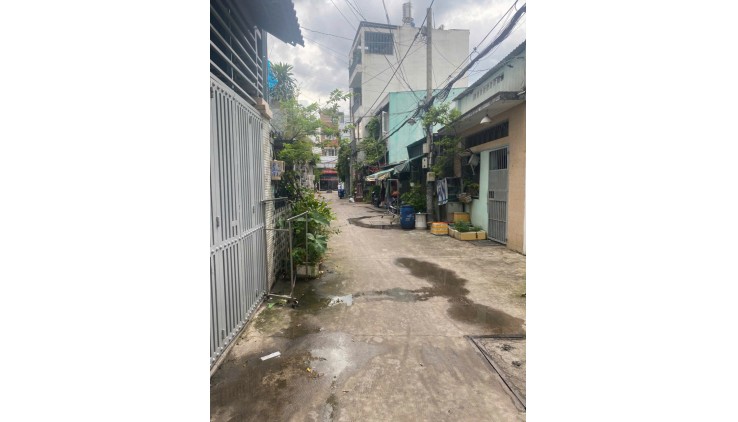 Chủ Ngộp Bank!!!Bán Gấp!!Chỉ còn 5,95 tỷ, Nhà 2 tầng 103m2 SHR, Hẻm Ô tô tránh nhau. 1/ Nguyễn Văn Quá. Chỉ vài bước chân ra mặt tiền